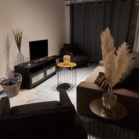Appartement Rdc Plein Centre Avec Terrasse Visé 외부 사진