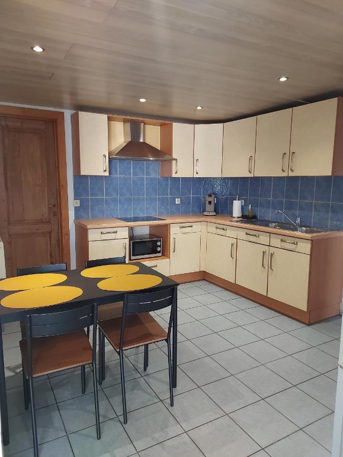Appartement Rdc Plein Centre Avec Terrasse Visé 외부 사진